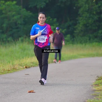Runner Photo 8148173