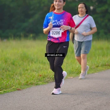 Runner Photo 8148189