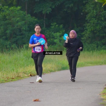 Runner Photo 8148206