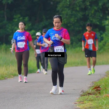 Runner Photo 8148277