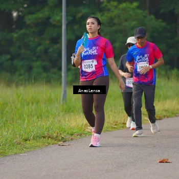 Runner Photo 8148310