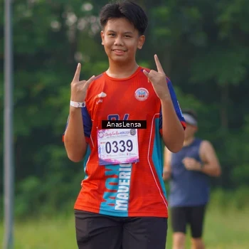 Runner Photo 8148333