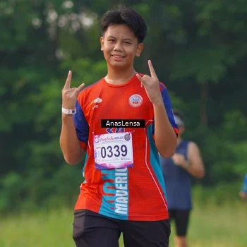 Runner Photo 8148338