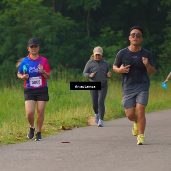 Runner Photo 8148339