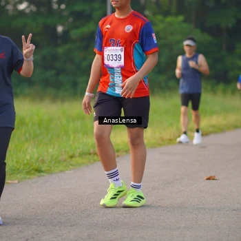 Runner Photo 8148341