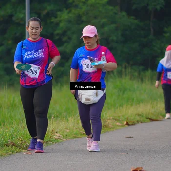 Runner Photo 8148402