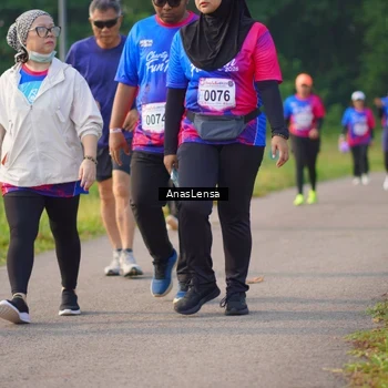 Runner Photo 8148429
