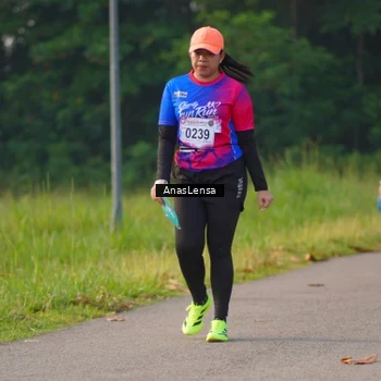 Runner Photo 8148441