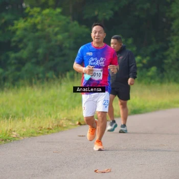 Runner Photo 8148480