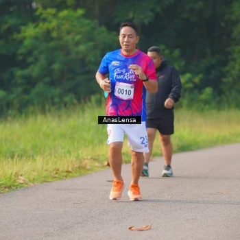 Runner Photo 8148481