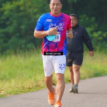 Runner Photo 8148485