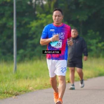 Runner Photo 8148488
