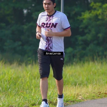 Runner Photo 8148662