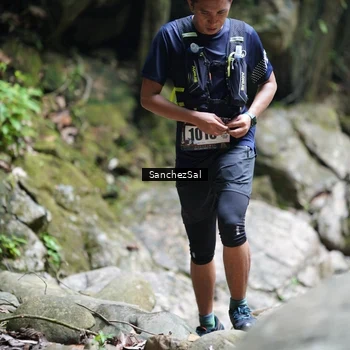 Runner Photo 8149009
