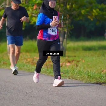 Runner Photo 8149115