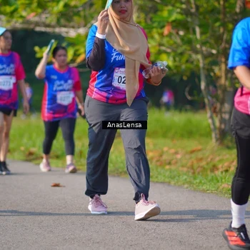Runner Photo 8149382