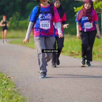 Runner Photo 8149546