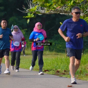 Runner Photo 8149571