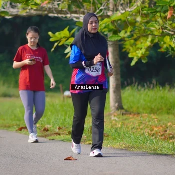Runner Photo 8149666