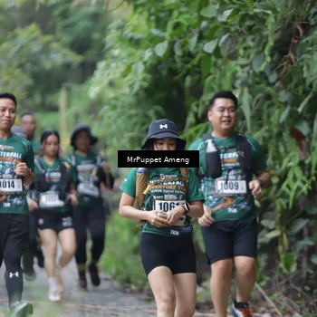 Runner Photo 8151001