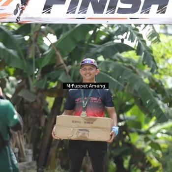 Runner Photo 8151902