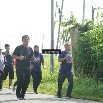 Runner Photo 8153043