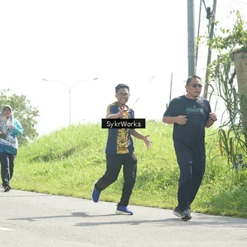 Runner Photo 8153109