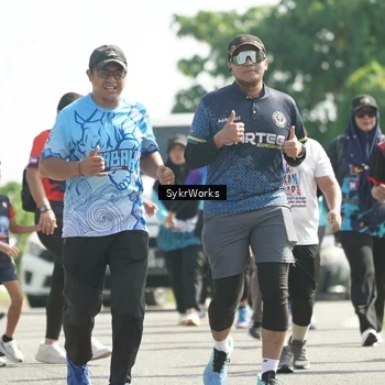 Runner Photo 8153136