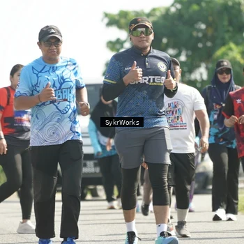 Runner Photo 8153138