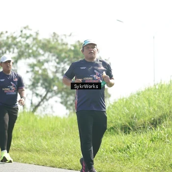 Runner Photo 8153285