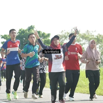 Runner Photo 8153358