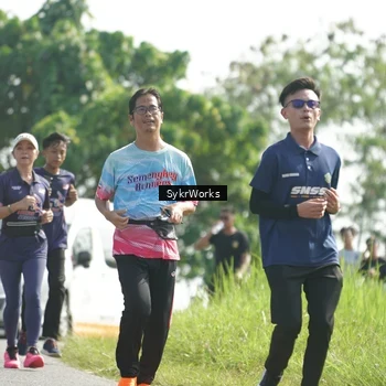 Runner Photo 8153402