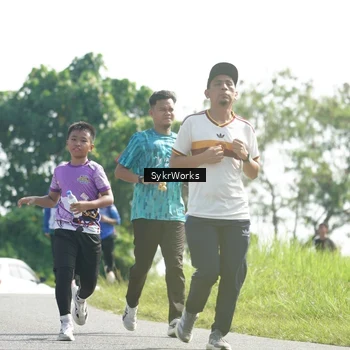 Runner Photo 8153417