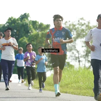 Runner Photo 8153421