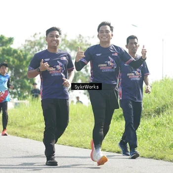 Runner Photo 8153443