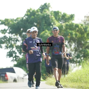 Runner Photo 8153534