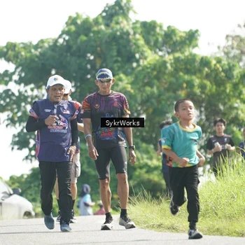 Runner Photo 8153536