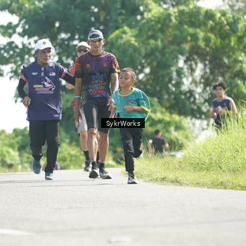 Runner Photo 8153542