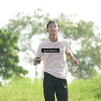 Runner Photo 8153557