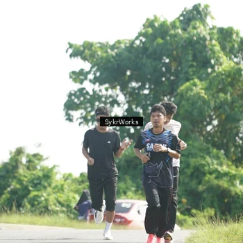 Runner Photo 8153571