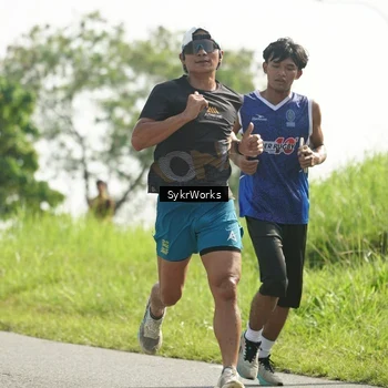 Runner Photo 8153657