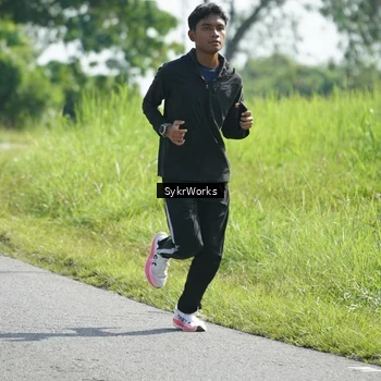 Runner Photo 8153811
