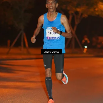 Runner Photo 8154100
