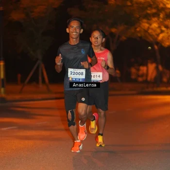 Runner Photo 8154115