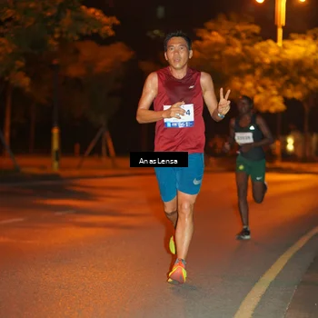 Runner Photo 8154142