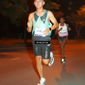 Runner Photo 8154143