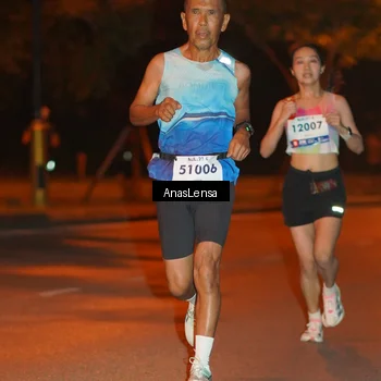 Runner Photo 8154176