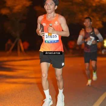Runner Photo 8154200