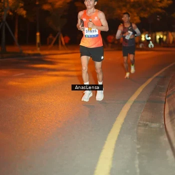 Runner Photo 8154203