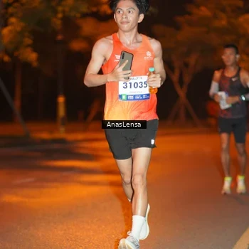 Runner Photo 8154207